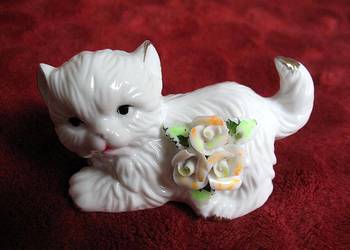 Kot - kotek złocony - porcelana - 5 x 9 x 5 Rękodzieło