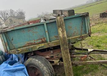 Przyczepa wywrotka niemieckiej produkcji (autosan, sanok)