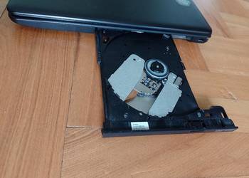 Sprzedam laptop Asus