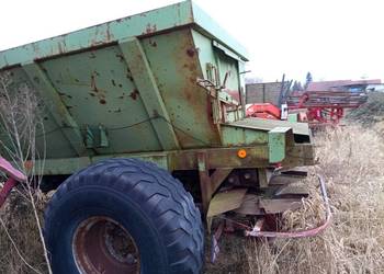 Rozsiewacz wapna Rotina 6000