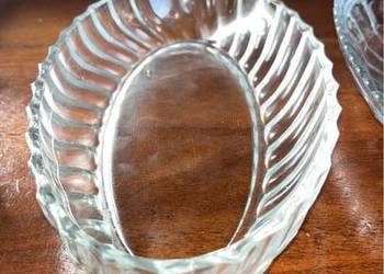 Patera. Śledziówka. Szkło