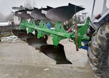 Poług cztro skibowy obrotowy Johner 4200