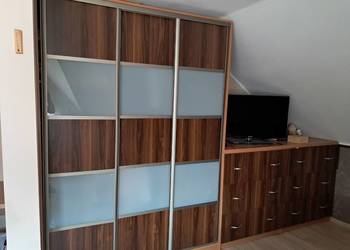 Zestaw szafa z komodą i biurkiem