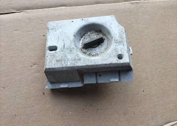 AUDI 80 B3 B4  WKŁAD ŻARÓWEK LAMPY TYŁ LEWY