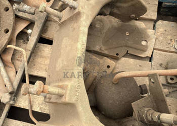 John Deere 6530 6630 6830 6930 7430 7530 - wspornik przedniej osi L170069