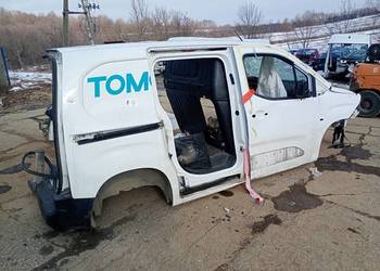 KAROSERIA ĆWIARTKA BŁOTNIK TYŁ PRAWY PRÓG DACH PODŁUŻNICA LEWY PRAWY