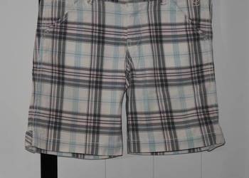 H&M spodenki w krateczkę 146