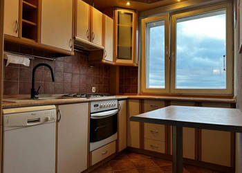 Na sprzedaż mieszkanie 67,5 m2 do odświeżenia