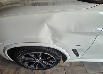 Bmw x4 błotnik alpinweiss