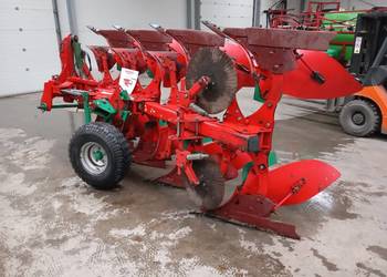 Pług obrotowy Agro Masz po4 nie unia Akpil