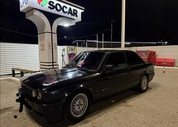 BWM Seria 318 E30 Coupe 1986 rok