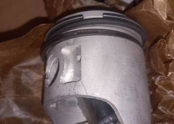 Fiat 125p 1500 tłoki 4 sztuki nowe