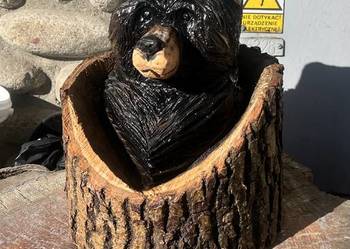 Rzeźba niedźwiedzia ręcznie rzeźbiona