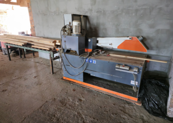 Piła kapująca poprzeczna hydrauliczna do drewna + stół rolkowy 3 m