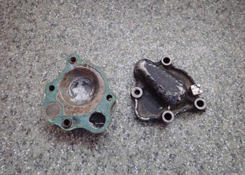 1 SZT. DEKIEL POKRYWA POMPY WODY HONDA CR 125 94-01R