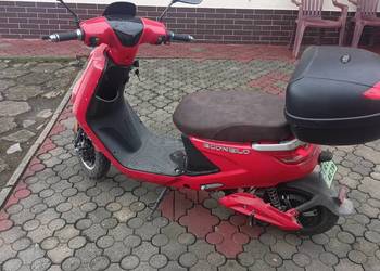 Skuter elektryczny