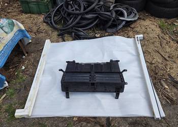 żaluzja roleta kierownica wlot powietrza Volvo EX30 EX-30 80005258