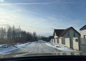 Duża działka na leśnym osiedlu w Miłoszycach!