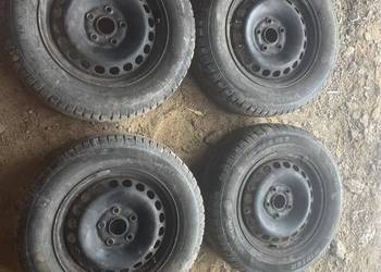 300.601.027 6JX 15H2 ET45 r15 Felgi Stalowe z Opony Zima Kompel kół VW Audi