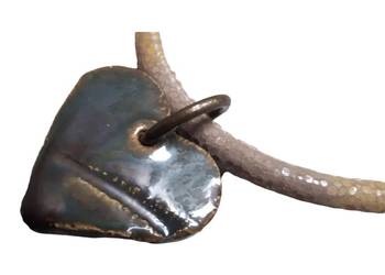 Naszyjnik ceramiczny ręcznie wykonany.
