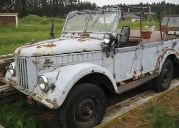 Gaz 69  z dokumentami