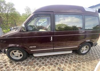 Chevrolet Astro Van