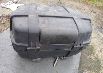 Kufer skuter, quad na dwa kaski