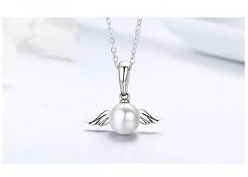 Pandora Charms Moments koralik zawieszka skrzydła anioł anioła perła