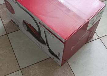 odkurzacz podłogowy 700W, firmy Inventum, model ST306RZA