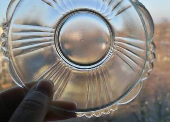 Miseczki w kolorze zieleni uranowej Miseczki w kolorze zieleni uranowej