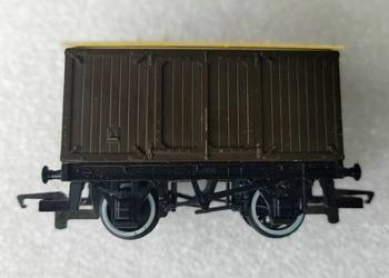 Stary wagon towarowy HORNBY UK H0