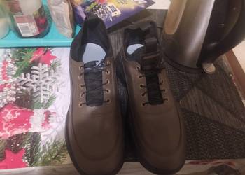 Nowe buty męskie 43
