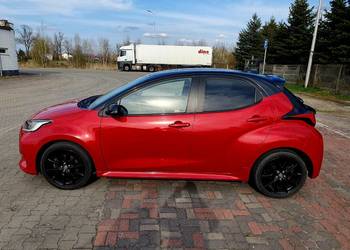 Toyota Yaris 4 Polska Salon 2023 Rej. 2022 Prod. Benz. 1.5 Moc 125 KM