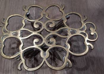 Podstawka mosiężna pod garnek żelazko Jabłka (681)