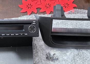 Radio Iveco Daily 2016r, KOMPLET: radio, kieszeń, ramka, śruby