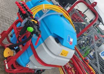 Opryskiwacz zawieszany firmy Biardzki