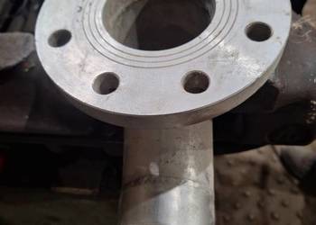 Adaptery z kołnierzami z kwasowki