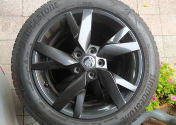 Oryginale felgi Skoda Lyra 17 cali opony zimowe Superb Octavia