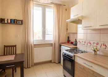 Przestronna kawalerka z piwnicą