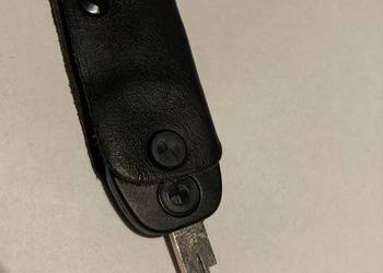 Kluczyk samochodowy BMW ze skórzanym etui