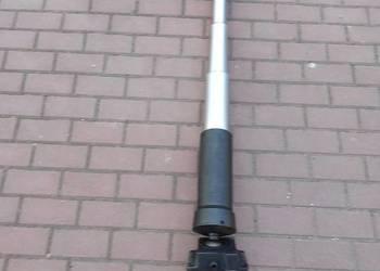 Przyczepa siłownik hydrauliczny wywrotu