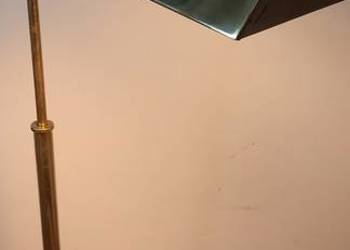 Lampa podłogowa z ruchomym ramieniem