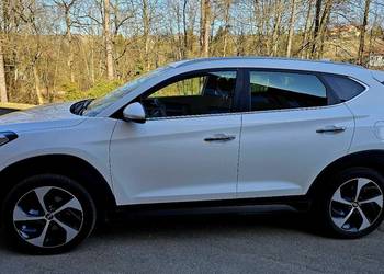 Hyundai Tucson 1.7 crdi *Kamera * Navi * Grzane  fotele * Bezkluczykowy
