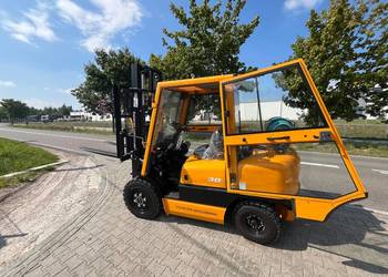 Nowy wózek widłowy z kabiną LPG 3T 3m