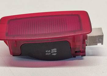 MERCEDES X117 CLA OŚWIETLENIE BOCZKA DRZWI  A0028201501