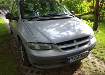 Chrysler Voyager III 2.5 TD  pokrywa silnika.