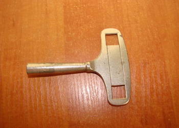 klucz do zegara