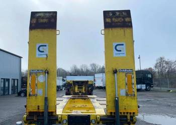 Naczepa do przewozu maszyn Tiefbett 3osie