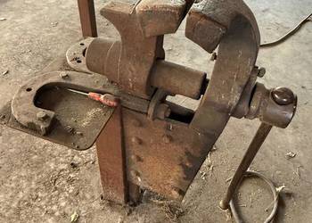 Imadło kowalskie duże szczeki 22 cm