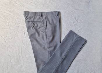 Nowe męskie szare spodnie eleganckie w kratę Dan John rozmiar 44/48  S/M